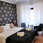 Terrace Special For Groups Up To 19 Guests Гостевой дом Лиссабон