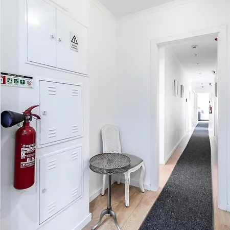 Guest house Terrace Special For Groups Up To 19 Guests Lisbon